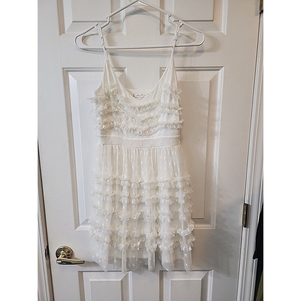 Willow & Clay Size XS Off White Ruffle Star Dress HOCO GRAD